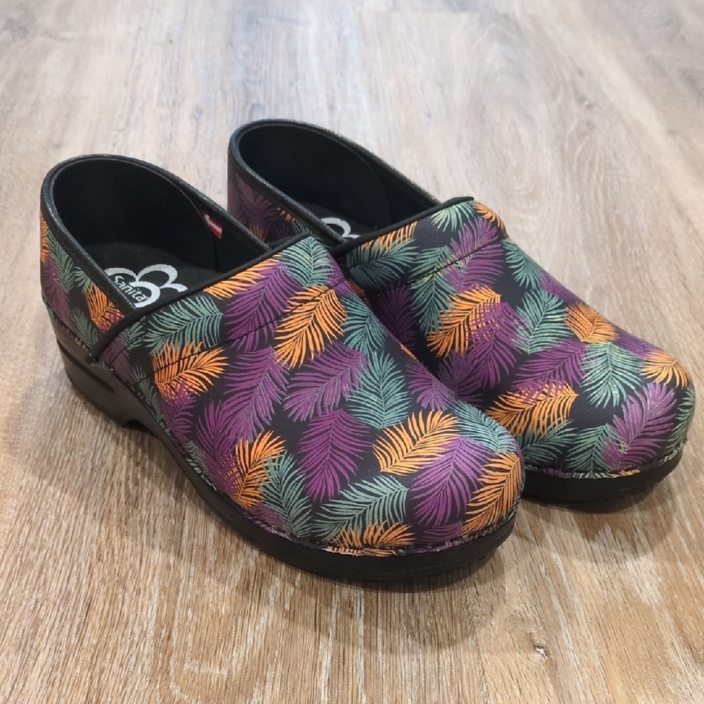 Sanita 🧡💜🩶 Leaf Pattern Clogs Women's size 38 Euro (7.5-8 US) Like NEW!!!😍